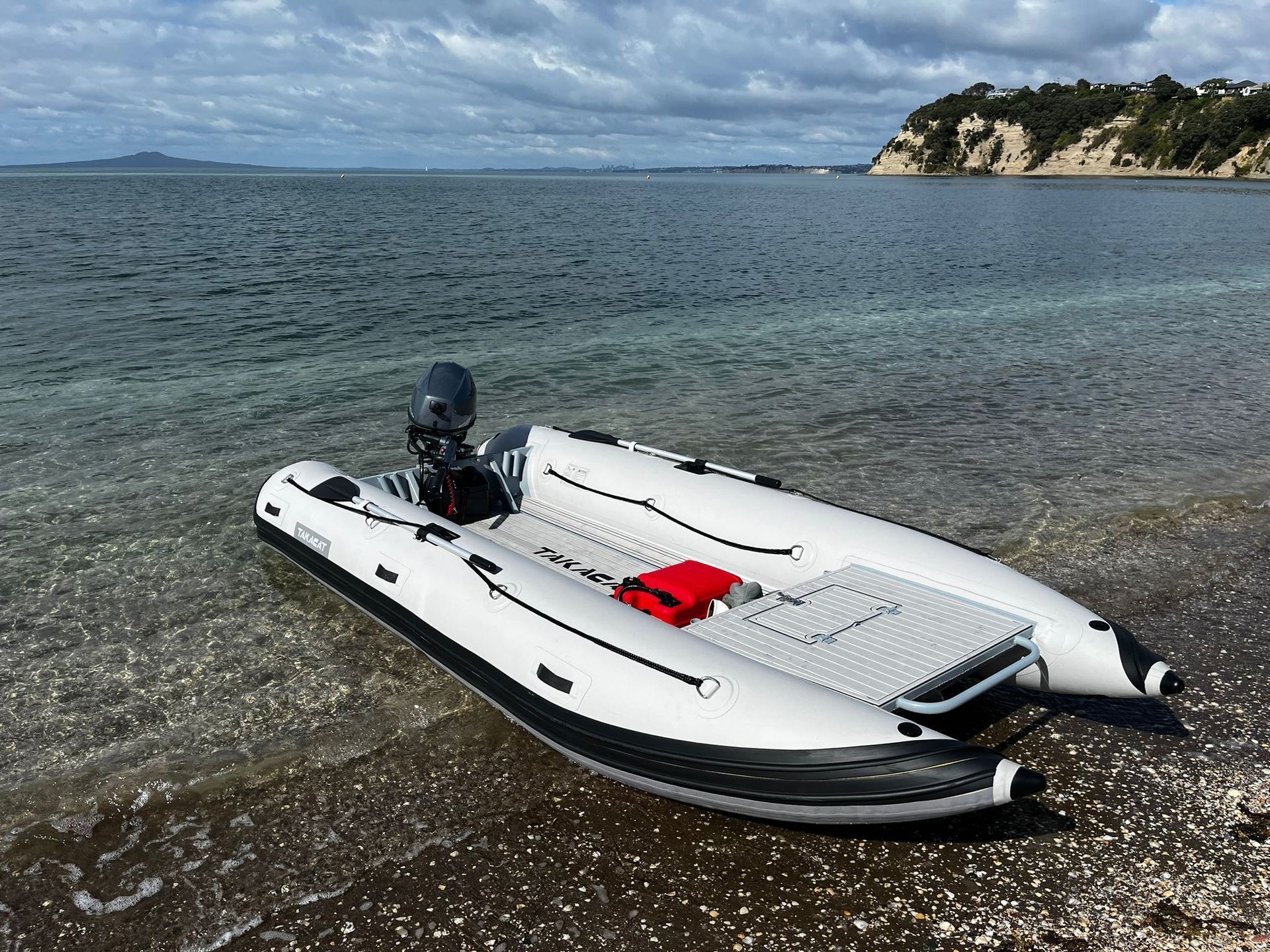 Takacat RIB Catamaran 460LXR Takacat RIB Catamaran 460LXR