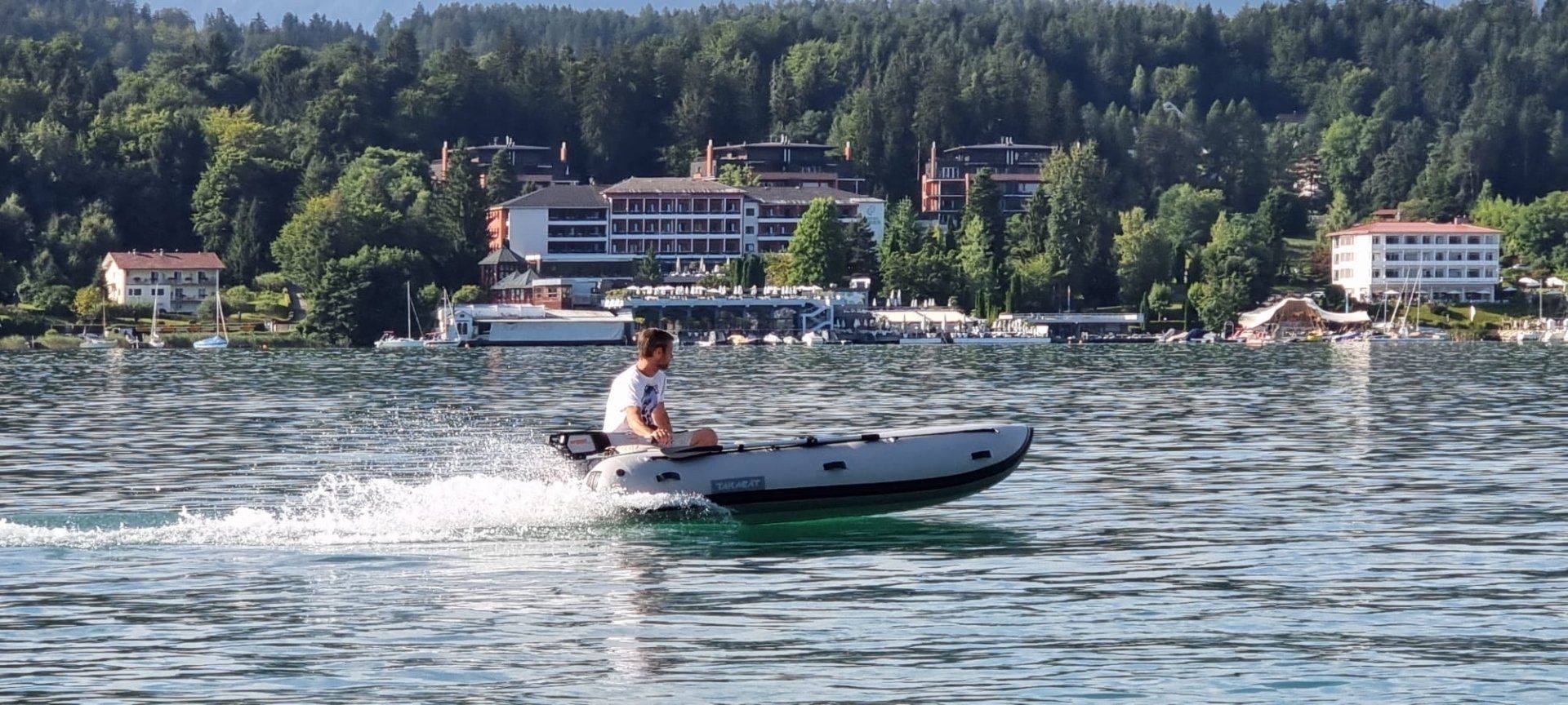 Oppblåsbar kano-katamaranbåt Oppblåsbar kano-katamaranbåt