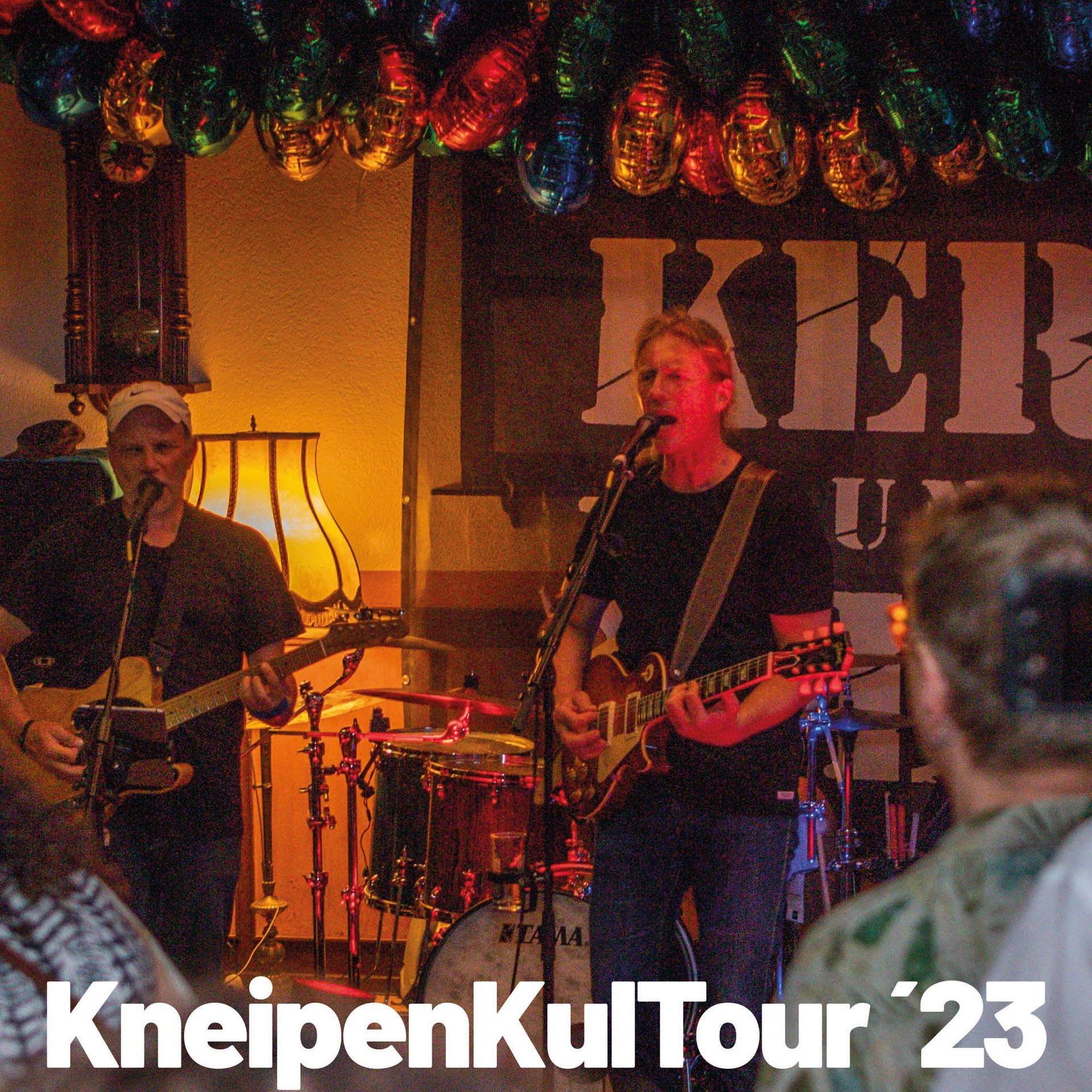 Hürther KneipenKulTour 2023 | Kerk und Baend | Foto: Peter Zylajew Hürther KneipenKulTour 2023 | Kerk und Baend | Foto: Peter Zylajew