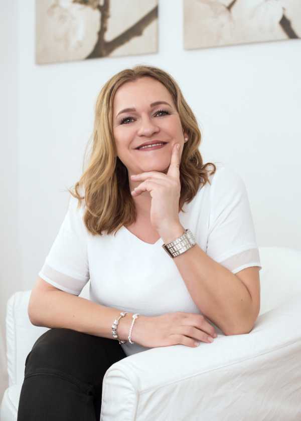 Stefani Stocker Heilpraktikerin für Psychotherapie