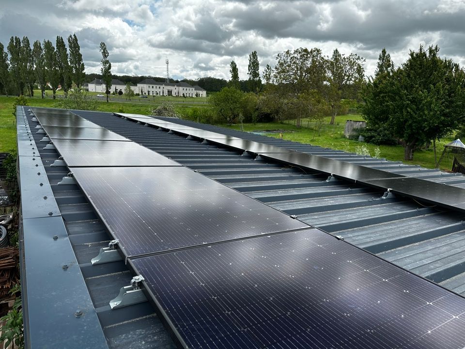 panneaux photovoltaïque sur toit à Amboise