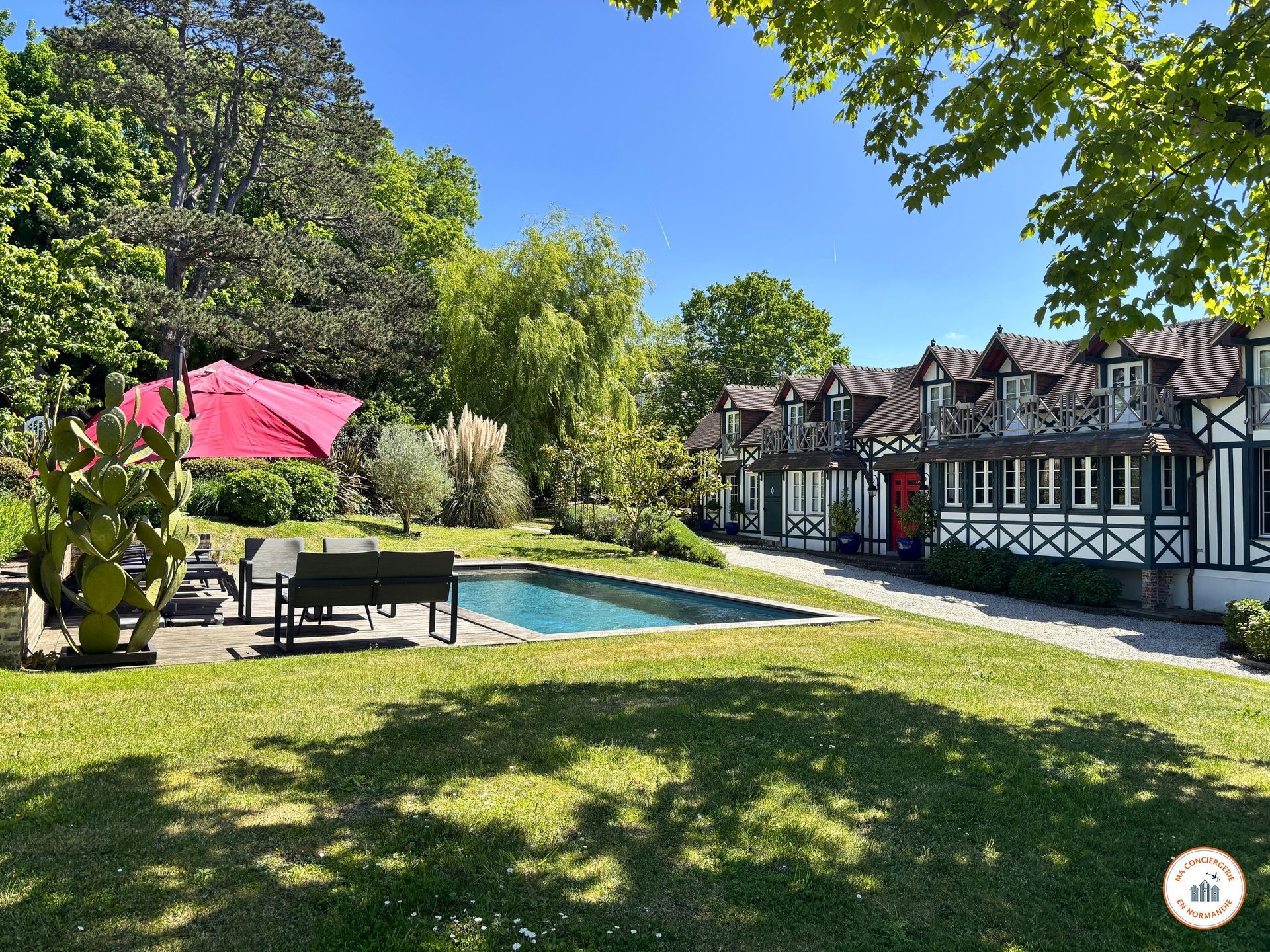 Location Airbnb Superhost à Trouville sur mer - La Villa Célestine