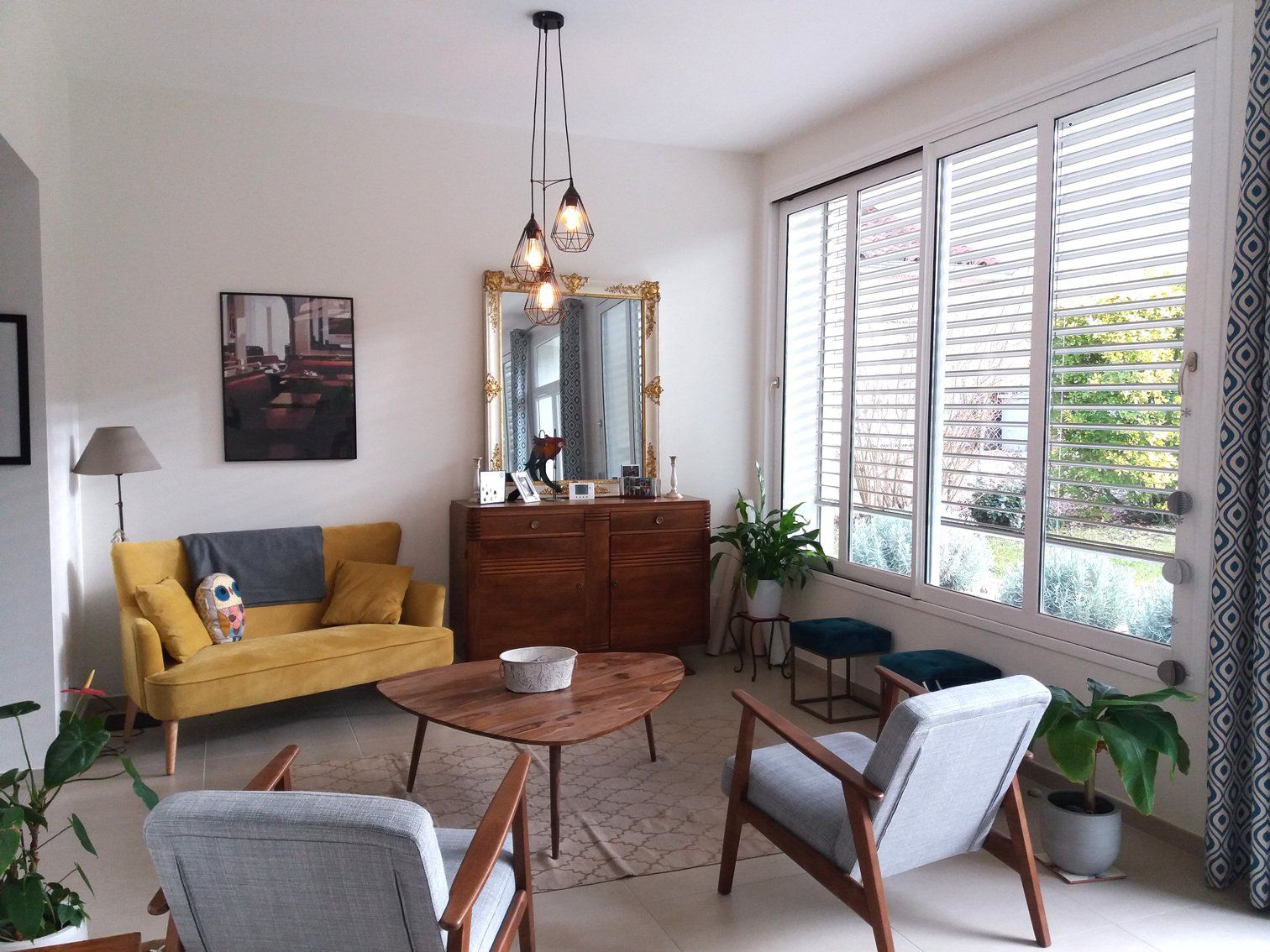 Aurelia Foyatier Architecte Lyon - Architecte Sainte Foy les Lyon - renovation maison - extension maison - agrandissement maison - maison dans l'ouest de Lyon - architecture moderne et design - claustrat, verrière, bso, ral 7016