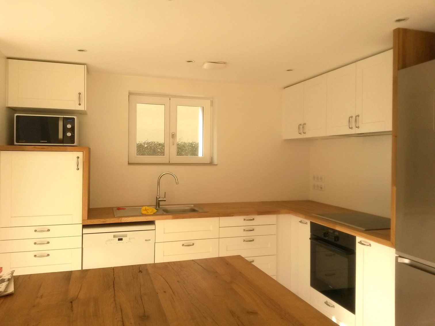 Aurelia Foyatier Architecte Lyon - Architecte Sainte Foy les Lyon - renovation maison - extension maison - agrandissement maison - maison dans l'ouest de Lyon - architecture moderne et design - claustrat, verrière, bso, ral 7016