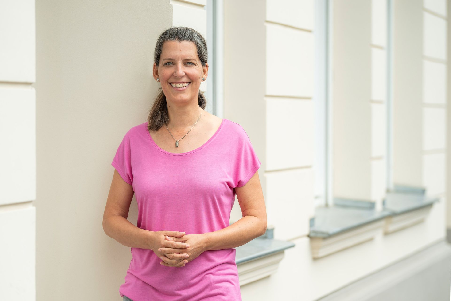 Osteopathie für Säuglinge, Kinder & Erwachsene Susanne Pöll, Heilpraktikerin