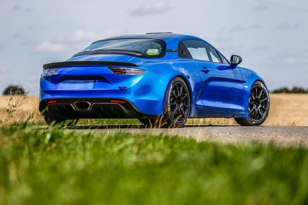 AlpineA390 Alpine A110