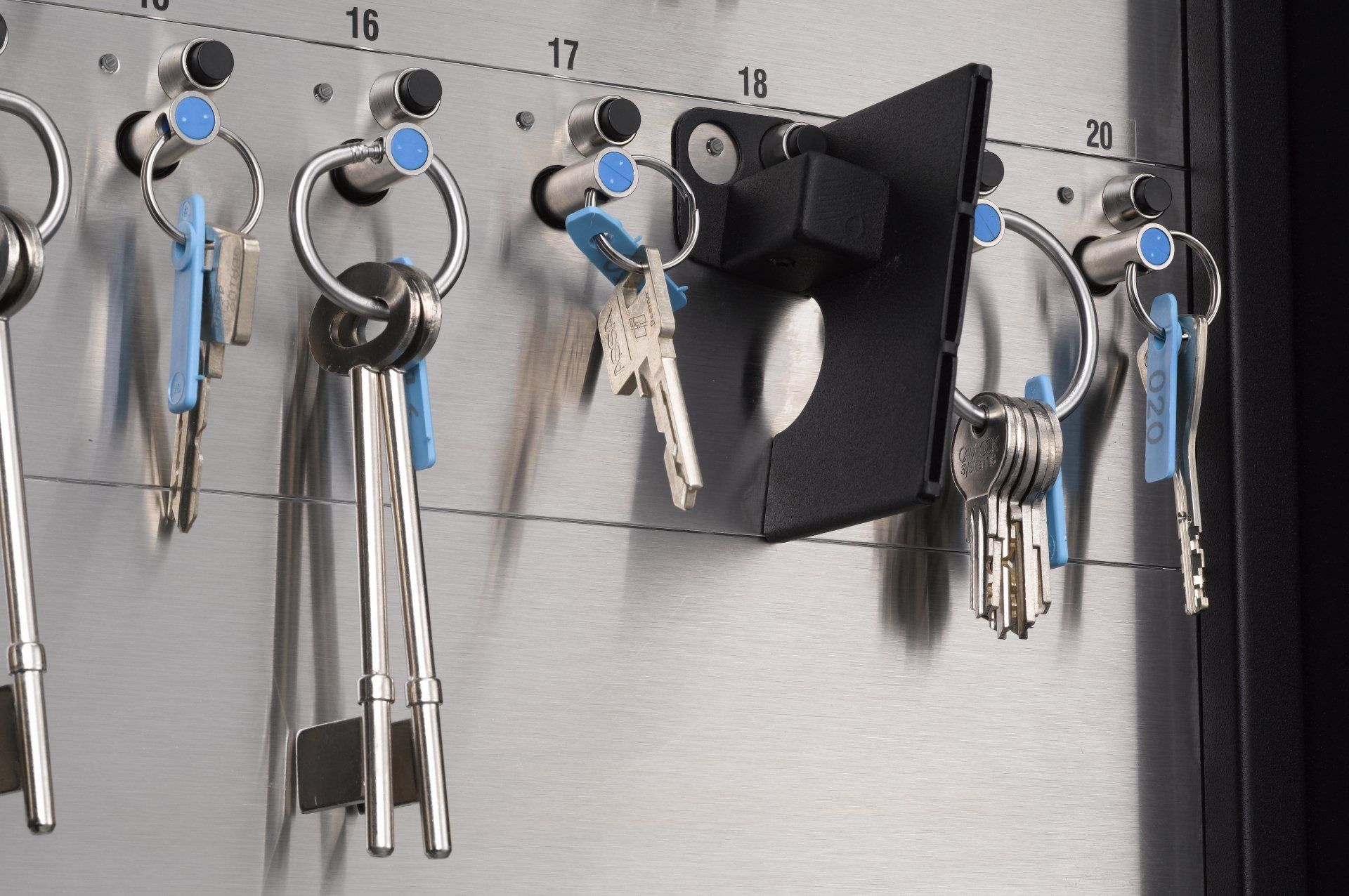 Elektronische Schlüsselverwaltung mit Traka-iFOB Elektronische Schlüsselverwaltung mit Traka-iFOB