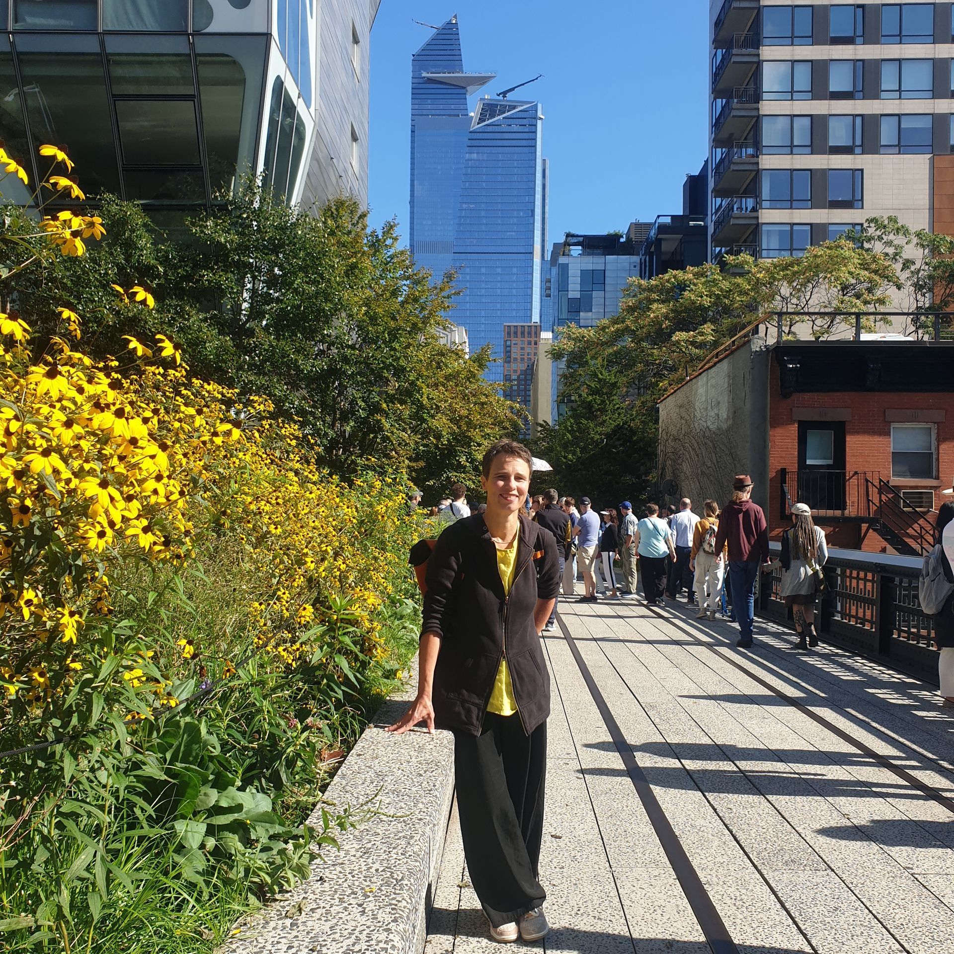 Tour Guide Sonja Bredel auf der High Line