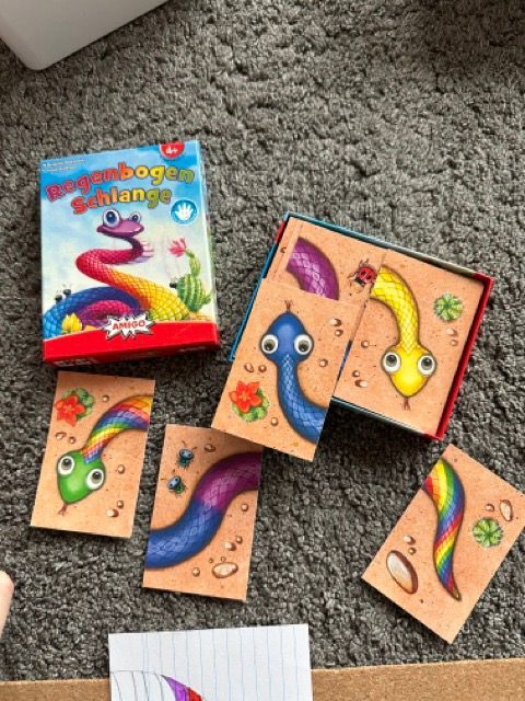 Kinderspiele 3 Jahre - Regenbogenschlange