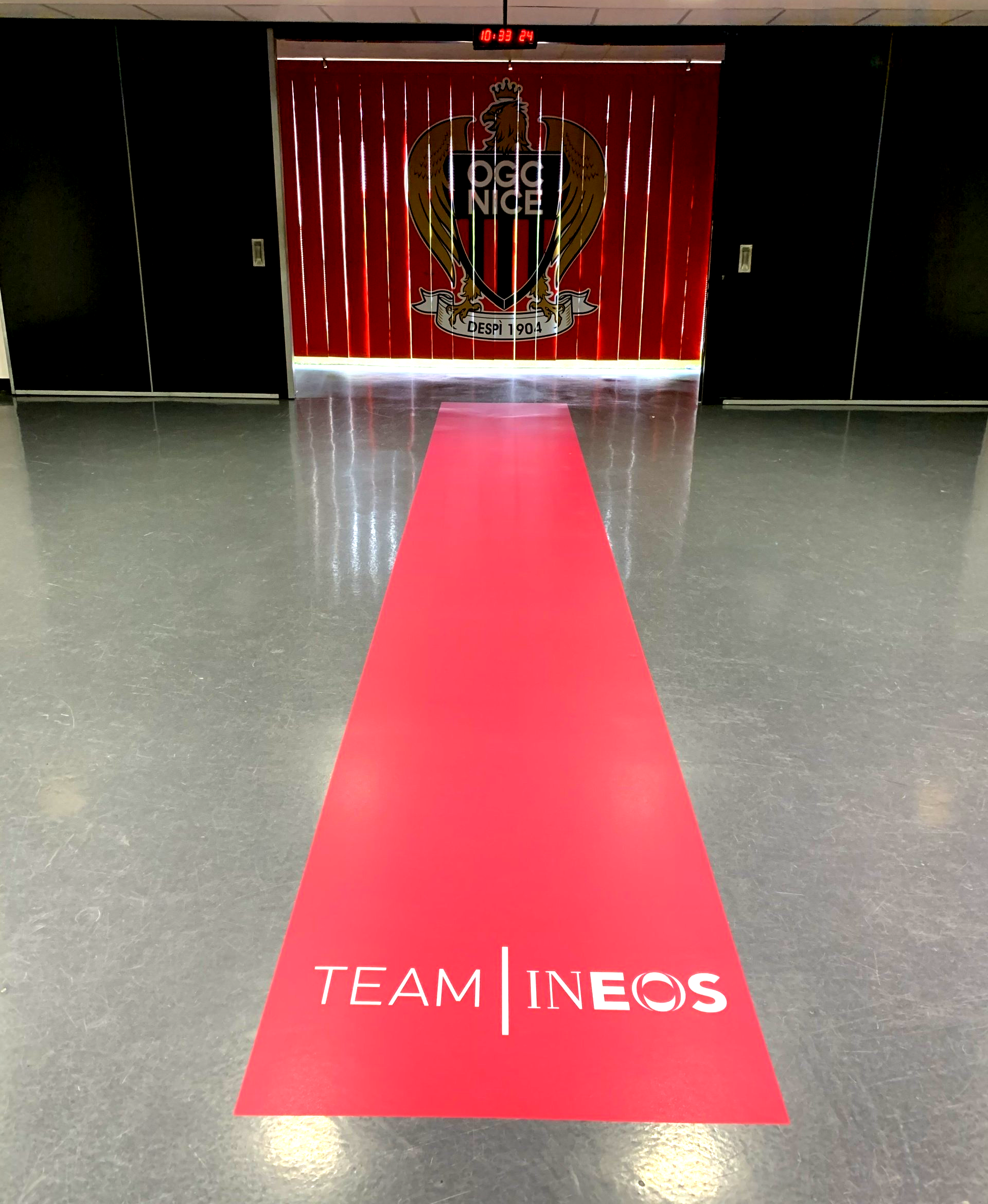 Adhésif au sol anti-dérapant