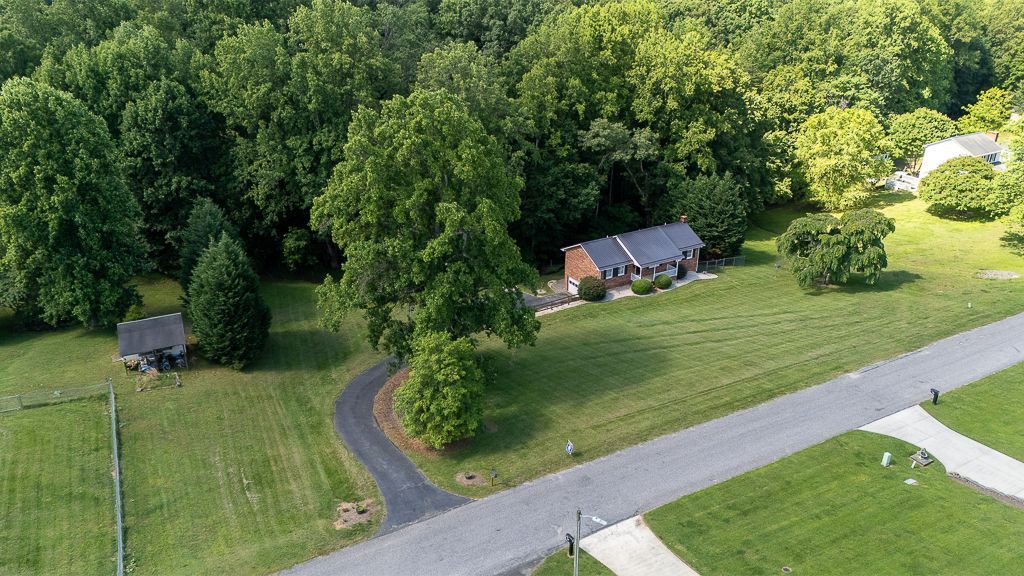 4625 Shelton Ridge Rd Walkertown, NC 27051