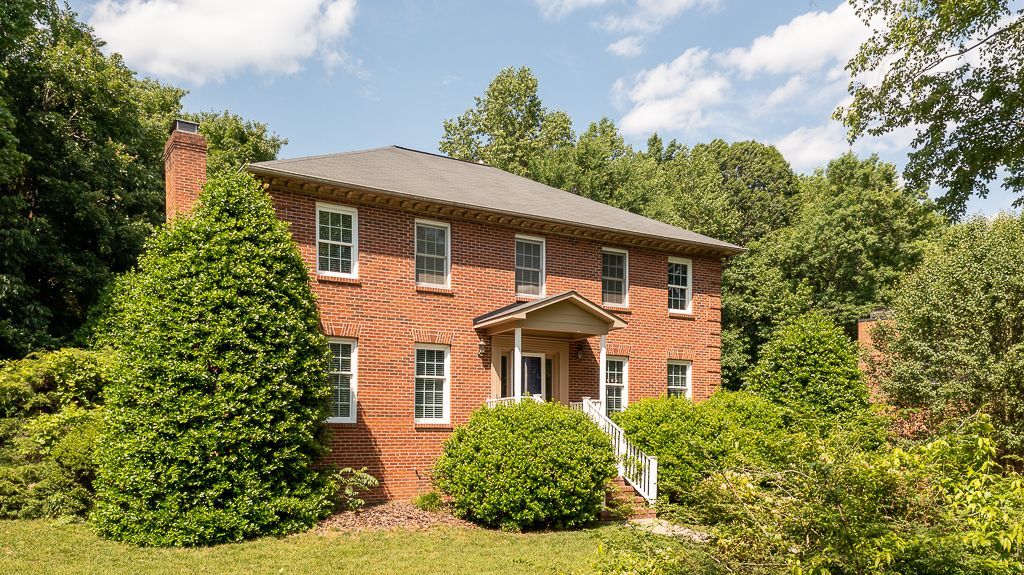 5461 Kingsbrige Rd Winston Salem, NC