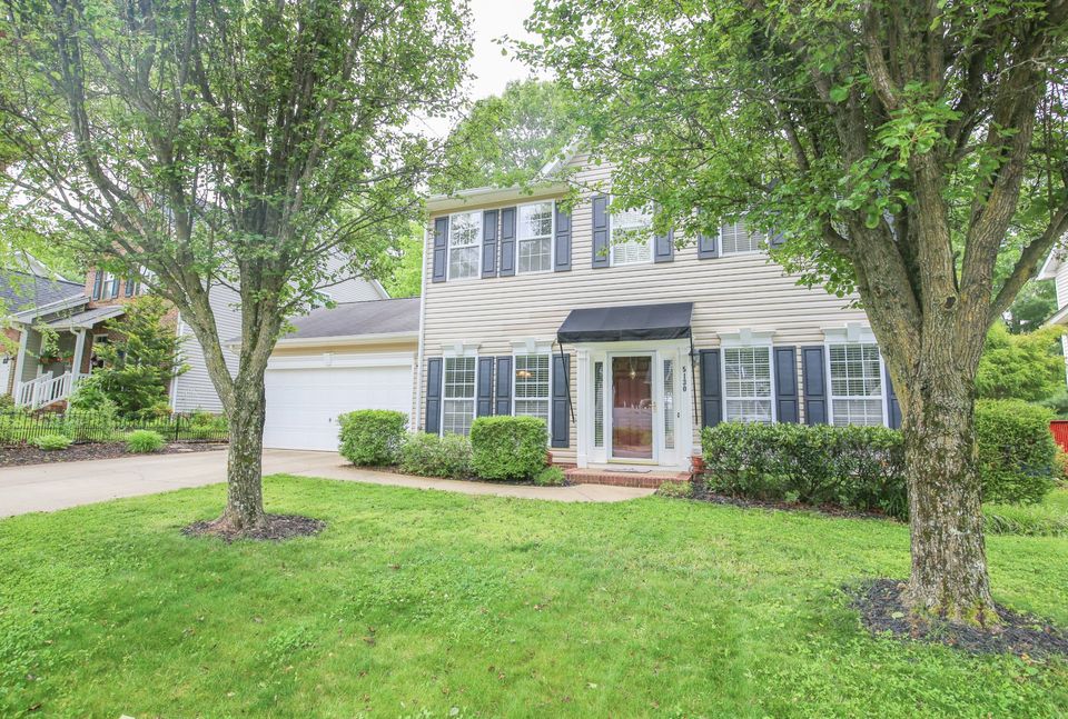 5130 Ivystone Ln Winston Salem NC 27104