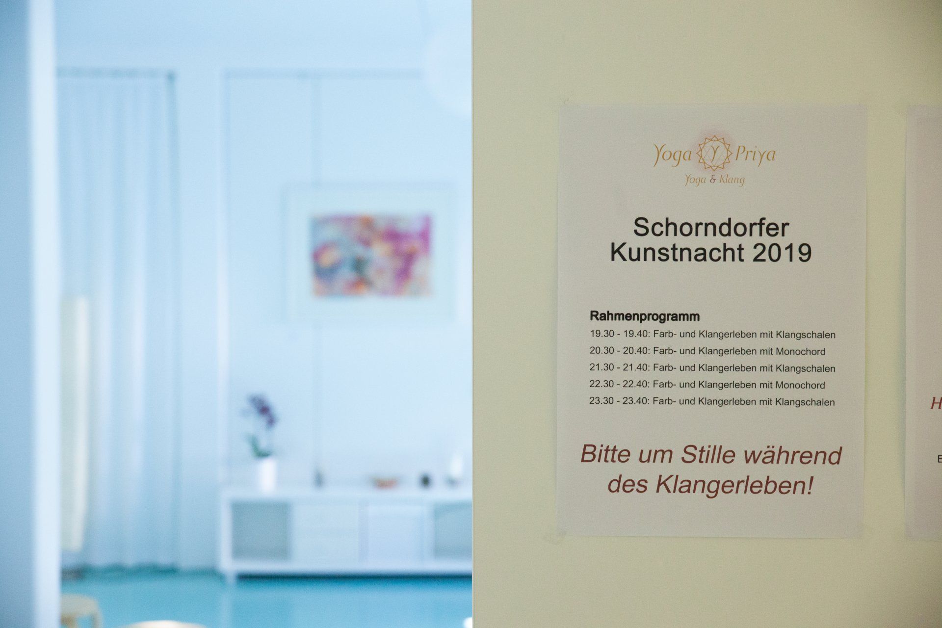 Eingang zu Schorndorfer Kunstnacht 2019 in meinem Yogastudio