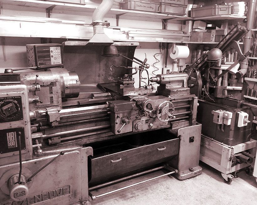 Photo machine Cazeneuve HB 500, Scaublin 102 Tournage conventionnel, métaux et plastiques