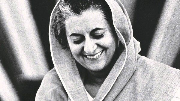 Indira Gandhi, Gandhi, Premierministerin