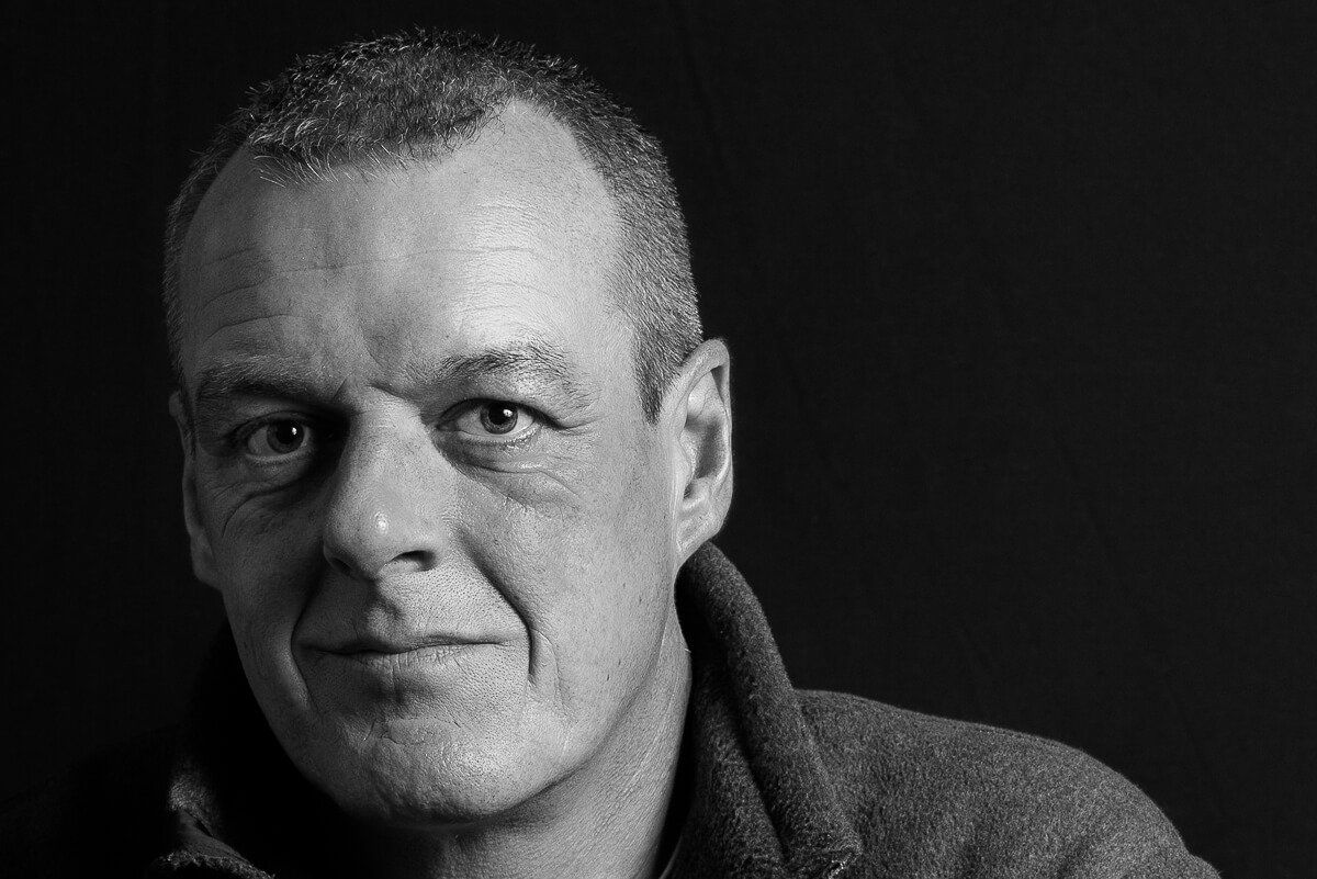 Portrait Carsten Pöhler Portrait von Carsten Pöhler in schwarz-weiß