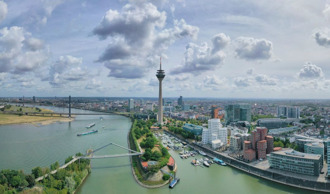 Luftbild der Stadt Düsseldorf