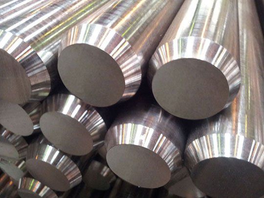 Barra de Acero Hardox® fabricado en forma cilíndrica