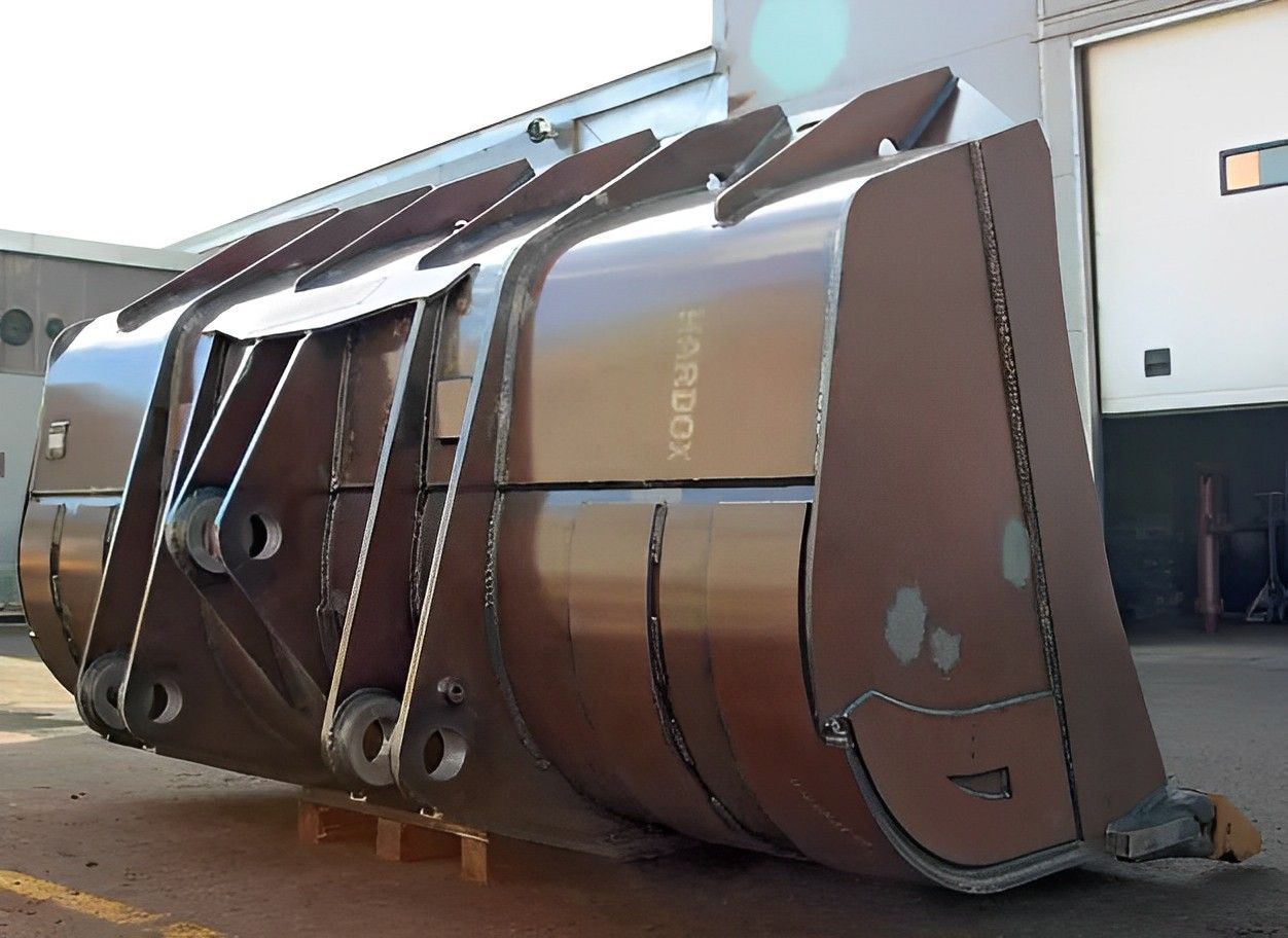 ¿Por qué utilizar Hardox 450 en los Cucharones para Retroexcavadora?