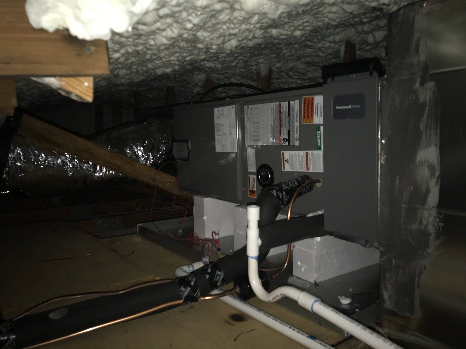 attic install ductwork