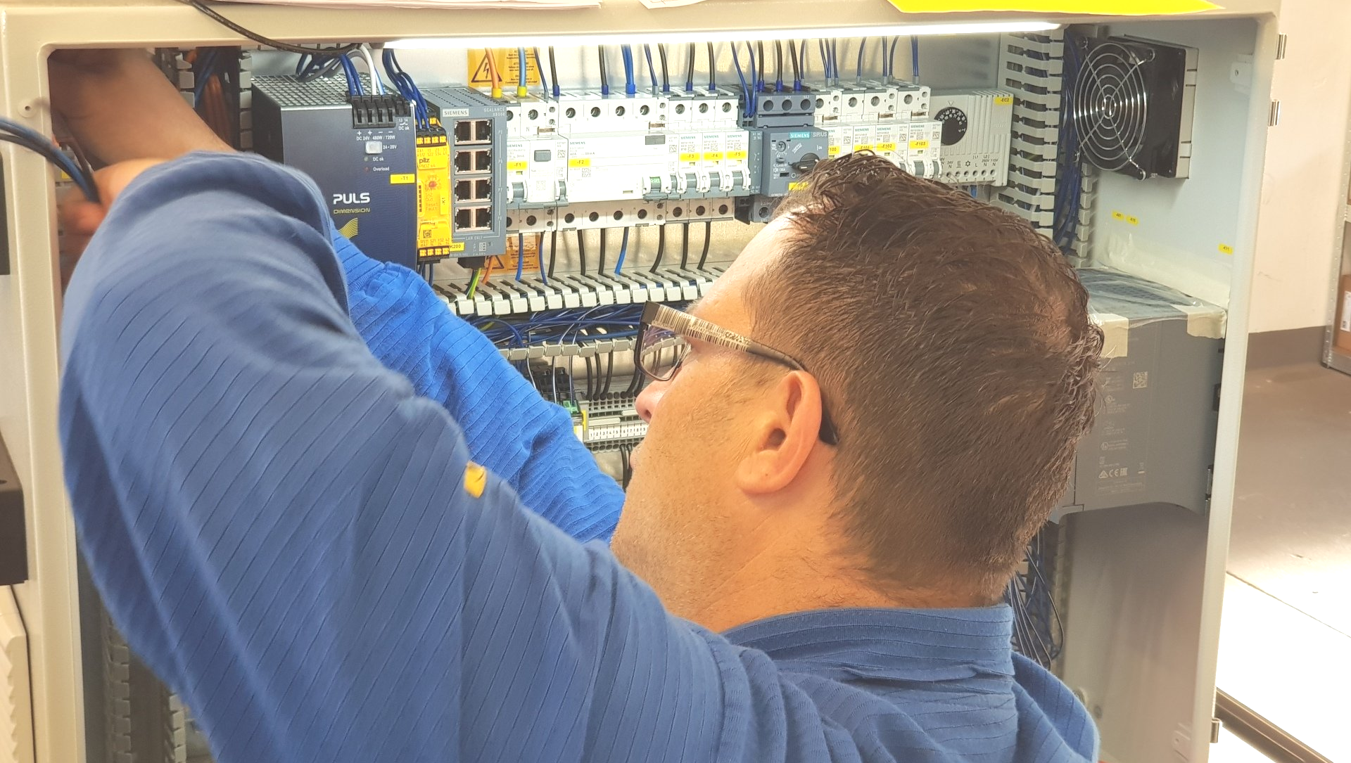 Detailbild Schaltschrankbau