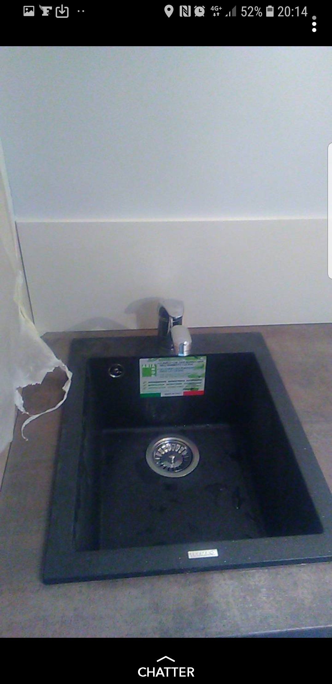 lavabo vu d'en haut noir