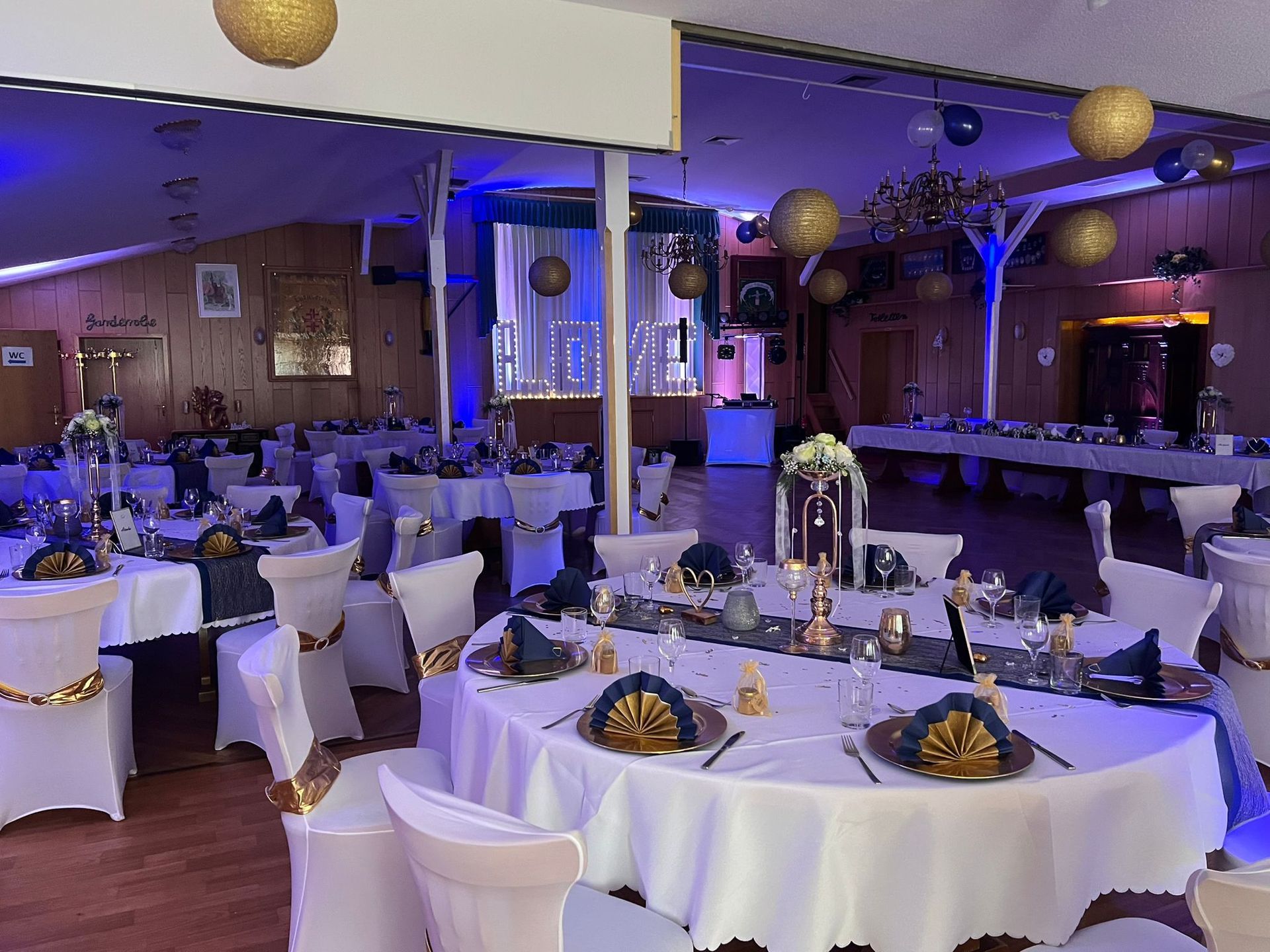 Hochzeit feiern Hochzeit feiern, großer Saal