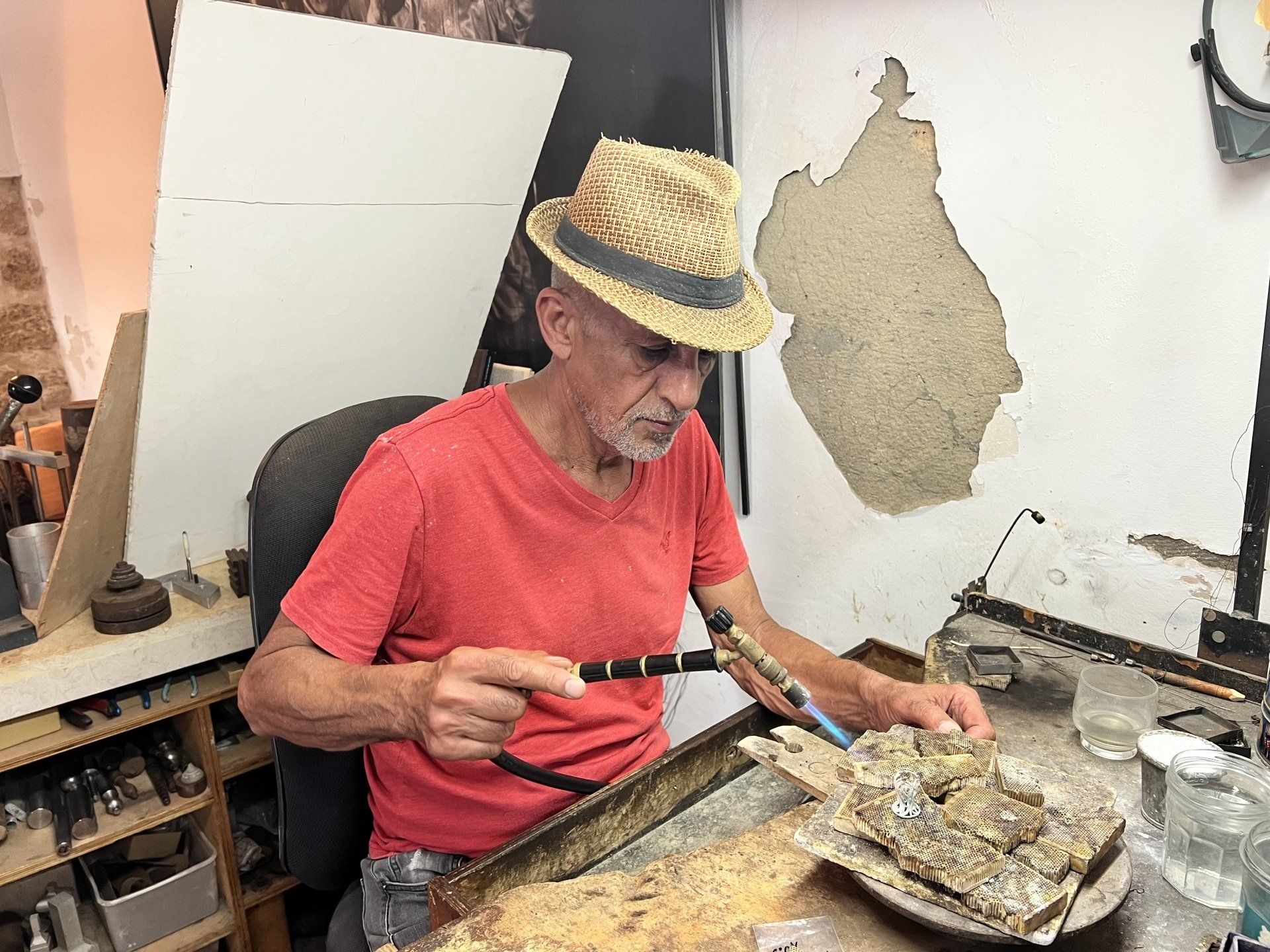 Ben Zion David Atelier bijoux art yéménite Jaffa Israël