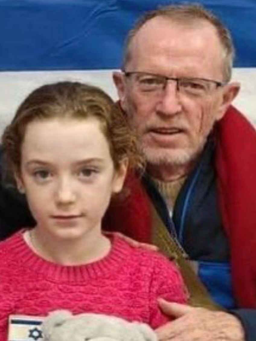 Le père de Emily Hand, sa fille de 9 ans, kidnappée à Gaza au moment de sa libération.