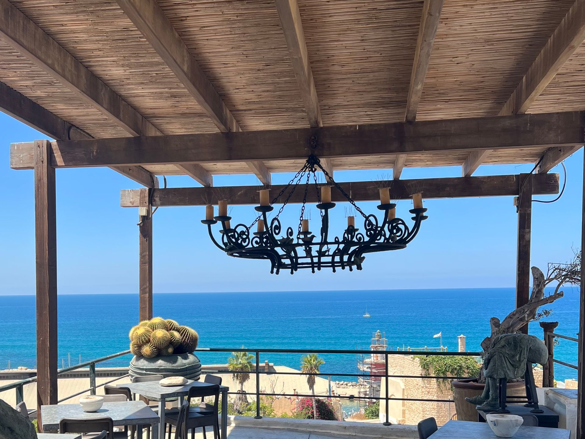 Musée Ilana Goor, toit-terrasse vue sur la Mer Méditerranée