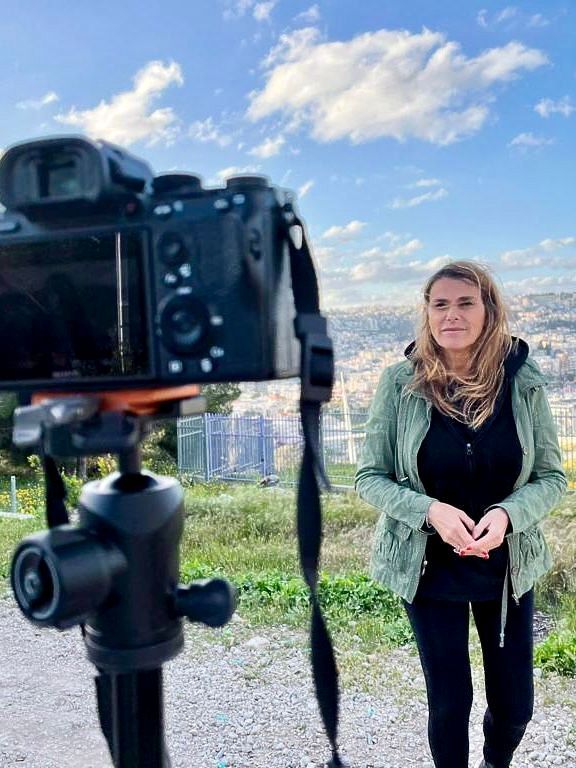 Valérie Perez, journaliste I24news, tournage