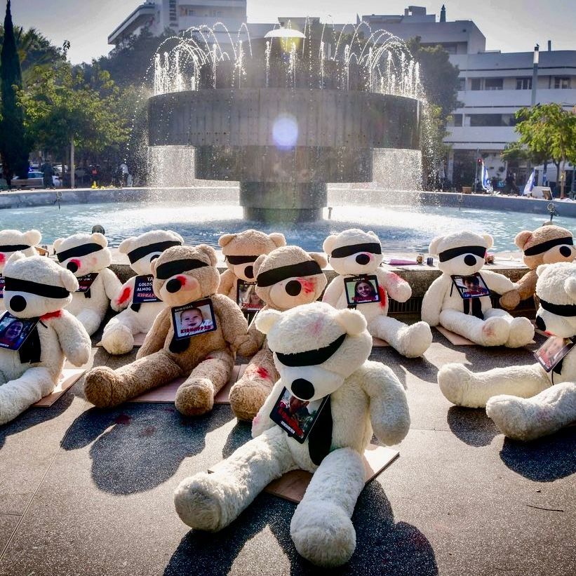 Place Dizengoff Tel-Aviv, hommage aux enfants kidnappés ou tués le 7 octobre