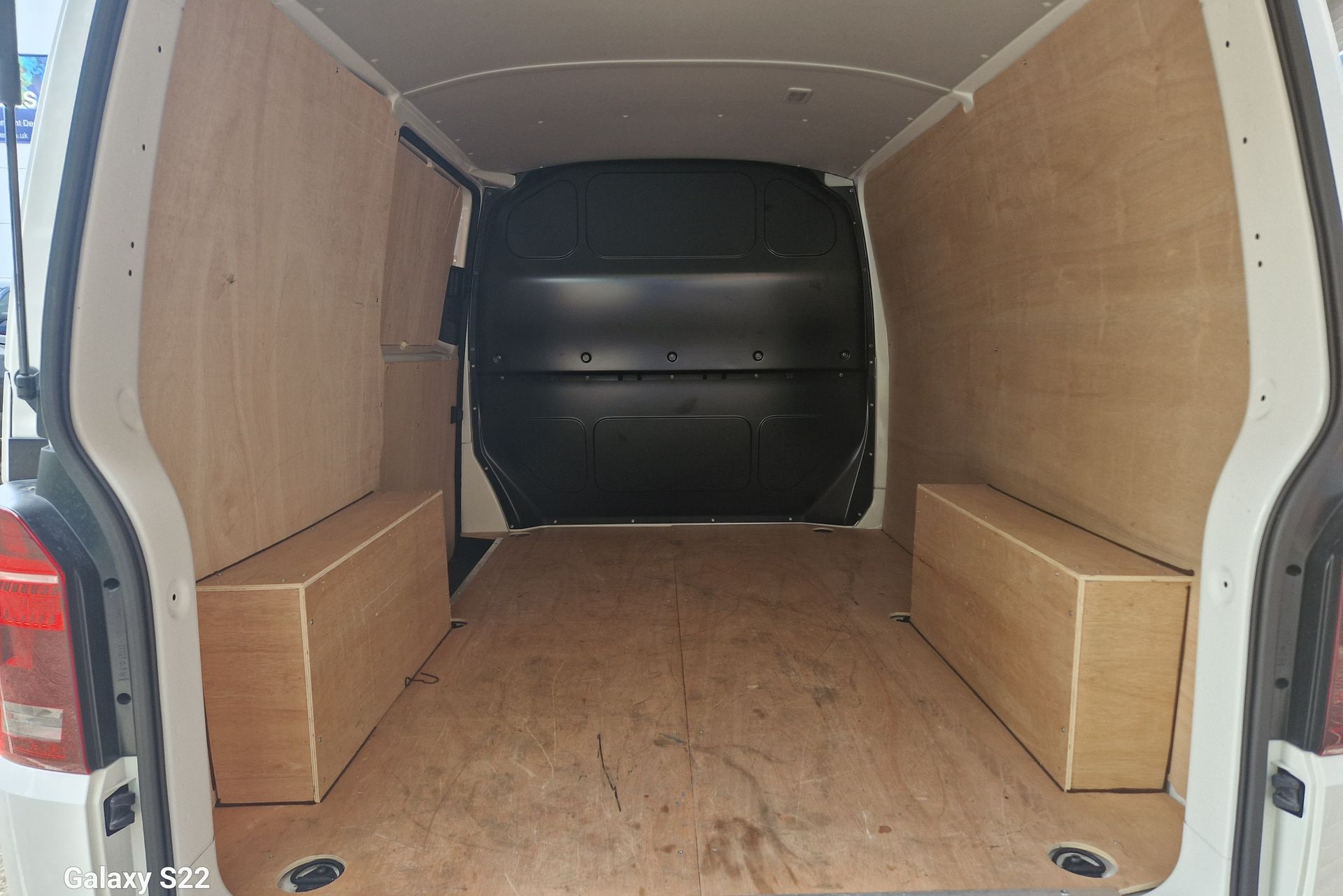 Shiort wheel base van interior loading area