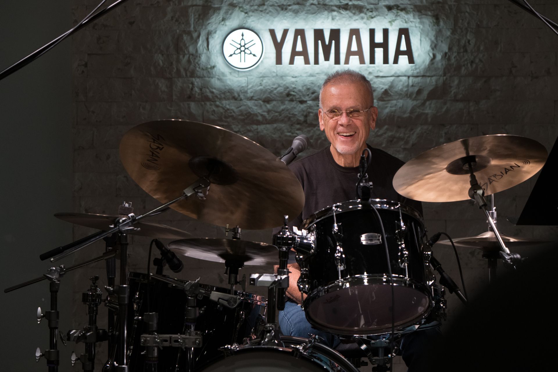 Drummer David Garibaldi bei einer Yamaha Music Master Class in Hamburg