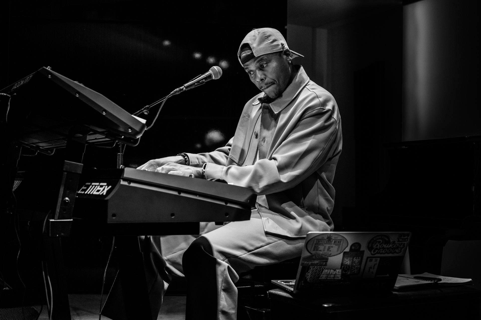 Mike Jerel bei einer Yamaha Music Clinic, Foto: WINTERPOL Mike Jerel bei einer Yamaha Music Clinic, Foto: WINTERPOL