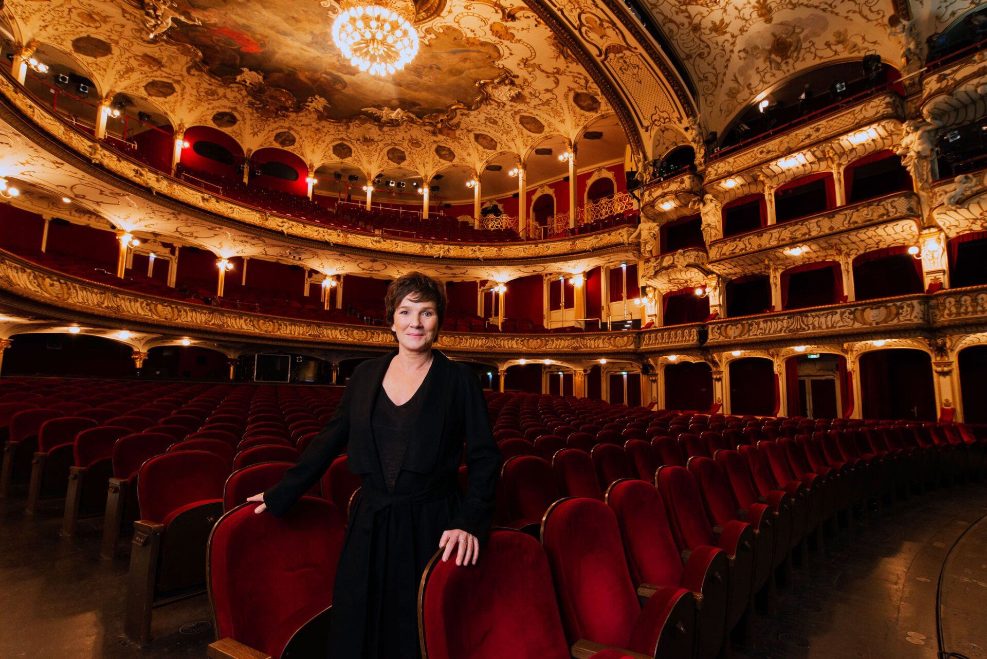 Karin Beier · Deutsches Schauspielhaus · WINTERPOL