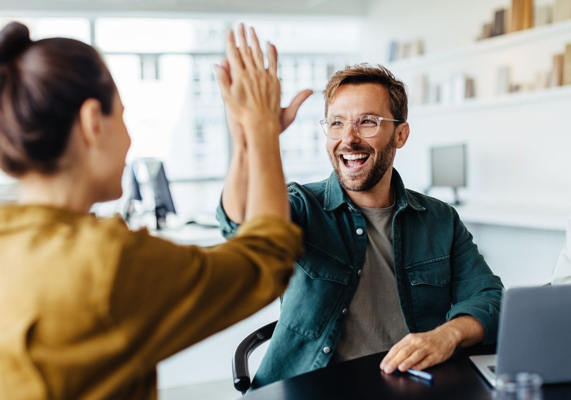 Lachen stärkt den Teamgeist und motiviert, weiß die Therapeutin Gudrun Haep Lachen stärkt den Teamgeist und motiviert, weiß die Therapeutin Gudrun Haep