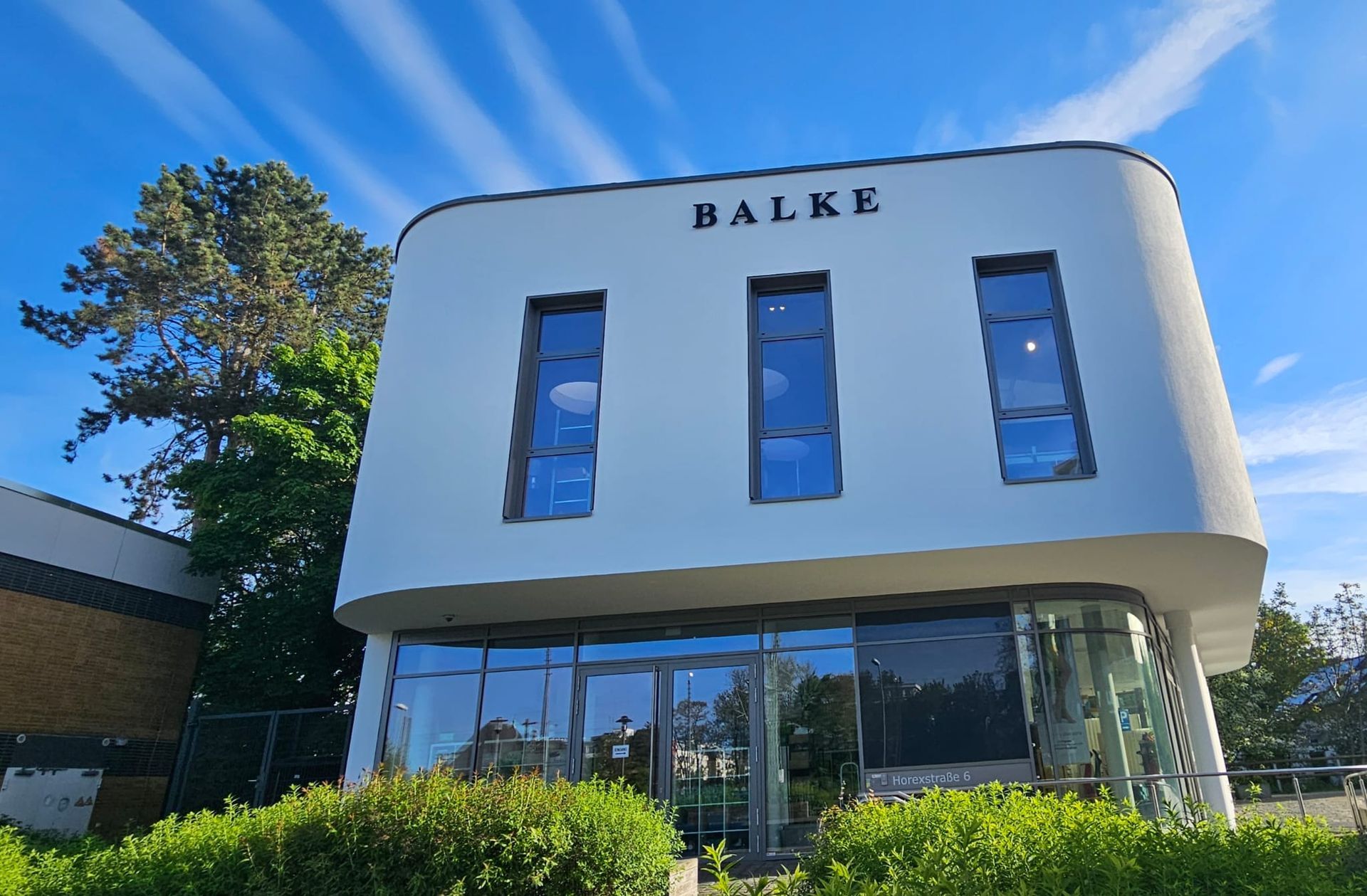 Dank unserer Liebe zur Arbeit und Ihrem Vertrauen zu uns ist in Bad Homburg ein sinnvolles Unternehmen entstanden, welches durch seine Produkte und Dienstleistungen die Lebensqualität der Mitbürger und Zeitgenossen erheblich verbessert... die glücklichen Menschen haben ein Geheimnis: BALKE ...es gibt immer eine Lösung. Unser Team ist für SIE, da!
