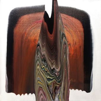 Abstrakte Komposition mit kräftiger Braun- und Kupfertönung. Klare, überlagerte Farblinien dominieren das Bild und behaupten ihre Freiheit über dem darunterliegenden Hintergrund, vermittelt durch kontrastreiche Farblinien und eine dynamische, offene Strömung.