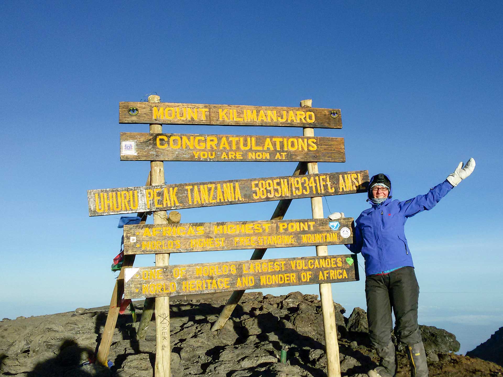 Jasmin Reichel am Gipfel des Kilimanjaro