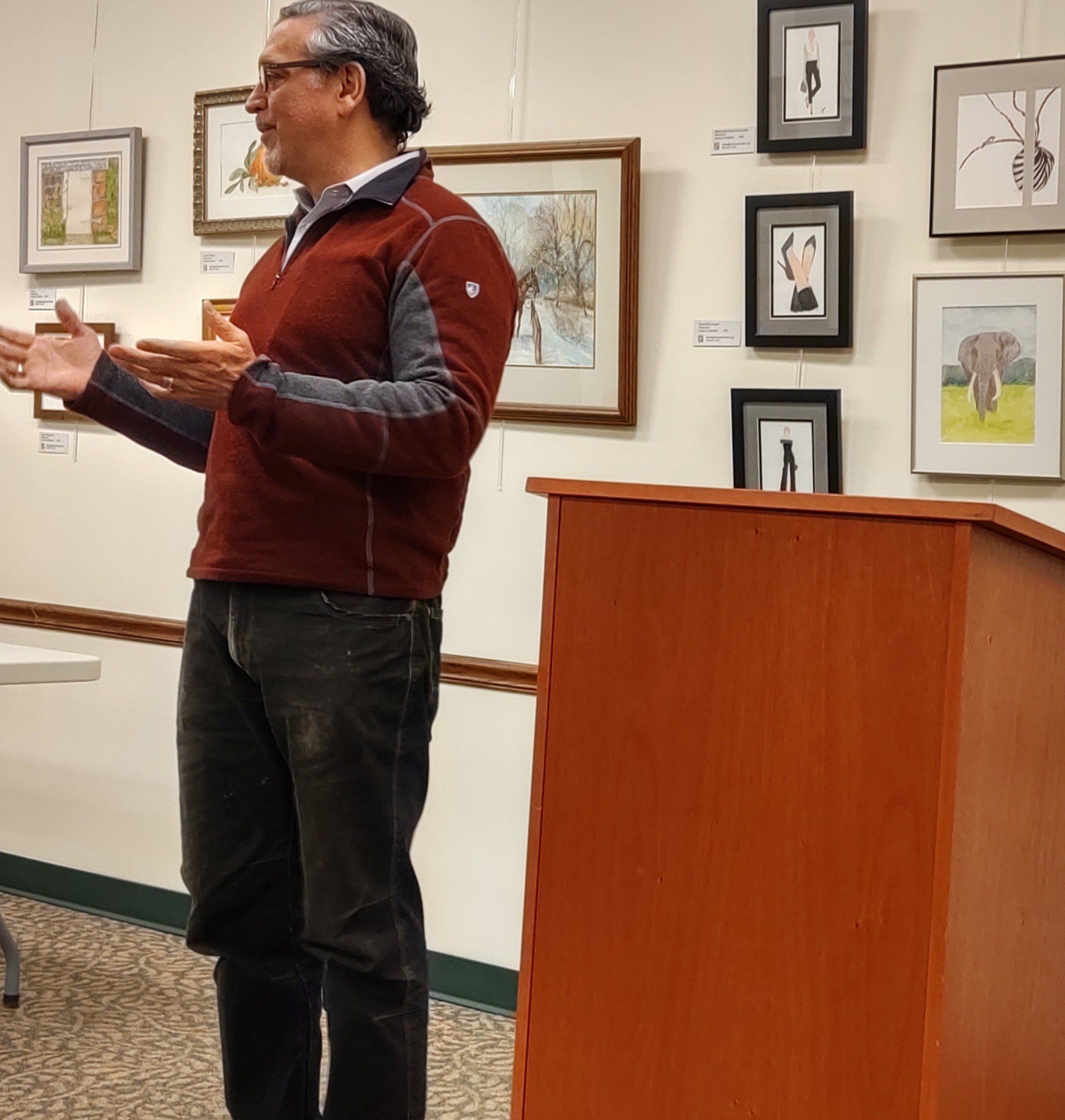 Ralph Streza urging activists in Chagrin Falls, Ohio to get involved with the Coalition. Ralph is a member of the Advisory Board of the Coalition for a National Infrastructure Bank. Thanks to citizen-activists like Ralph, support for the Bank is rapidly growing nationwide.