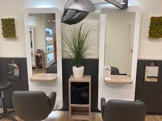 Coiffeure Brand_Salon