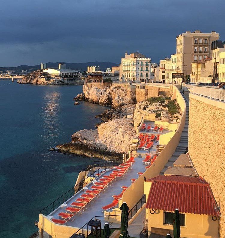 marseille tourisme visite guidée agenda mucem notre dame de la garde panier corniche footing plage privée