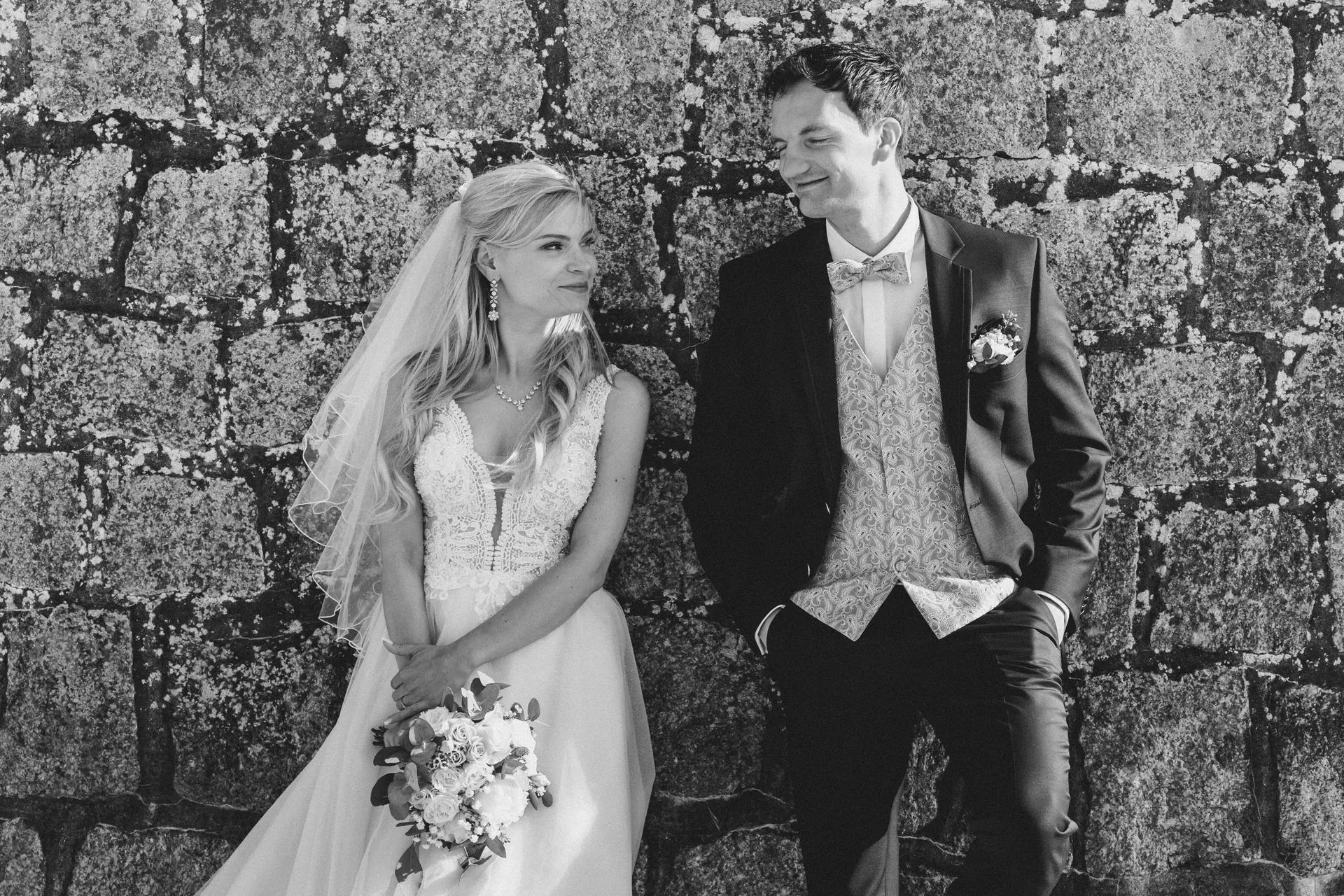 Brautpaar am meergut Hotel in Kühlungsborn.