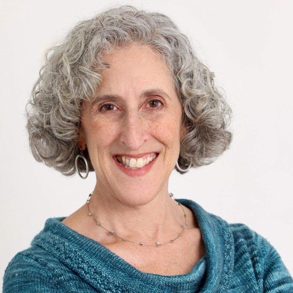 Headshot of Patty Lyons - knitting teacher and knitting book writer from New York coming to Munich Knits