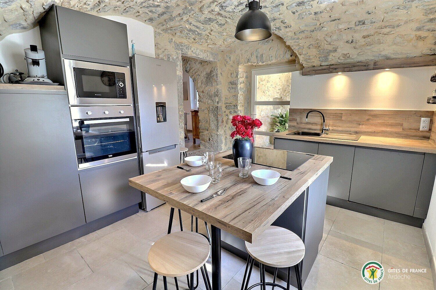 Cuisine tout équipée - Gîte Ardèche