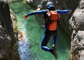 Canyoning - Spéléologie - Ardèche - Mas des Monèdes
