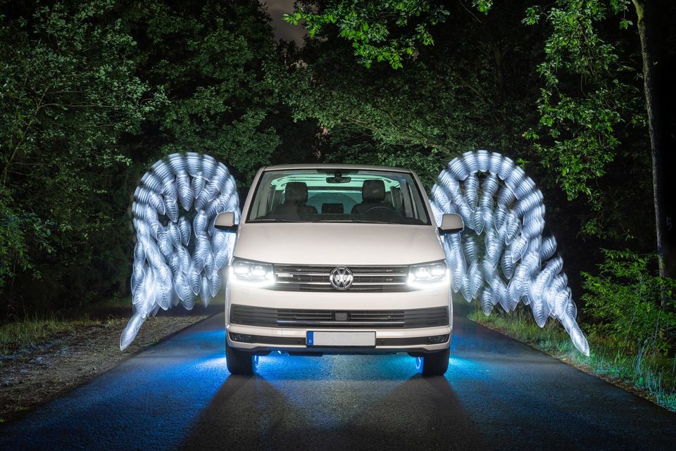 Stephan Wiesner Lightpainting Youtube Video mit Zolaq Olaf Schieche VW Volkswagen Bus/ Bulli
