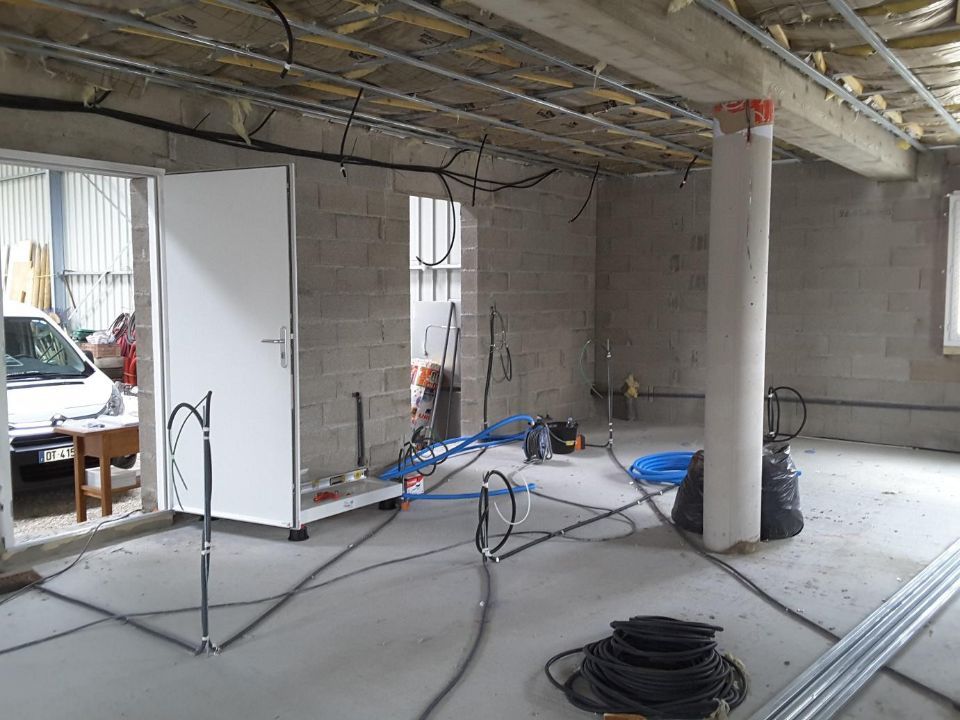 Création de bureaux en electricite